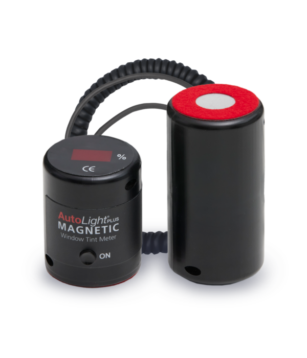 AutoLight Plus Magnetic in display.